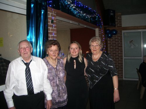 R__veillon_fan_club_2007_.2008_et_divers_D__c_2007_129.jpg