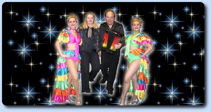 Orchestre attractif avec danseuses Danseuses